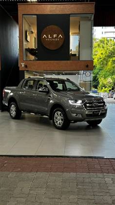 FORD RANGER 3.2 LIMITED 4X4 CD 20V DIESEL 4P AUTOMÁTICO